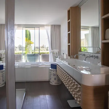 La Reserve - Hotel, And فندق راماتويل