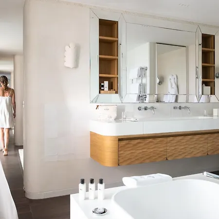 La Reserve - Hotel, And فندق 5*
