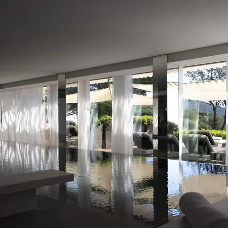 Hotel La Reserve - Hotel, And 5*