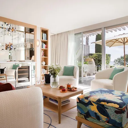 La Reserve - Hotel, And 5*