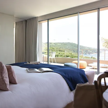 La Reserve - Hotel, And فندق راماتويل
