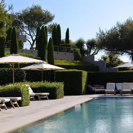 La Reserve - Hotel, And 5*